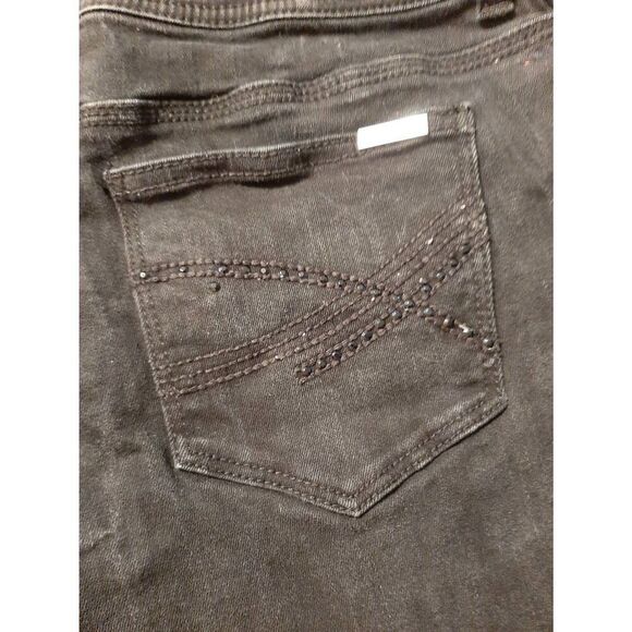 Size .5 Regular Chicos So Slimming Black Faded Look Raw Hem Denim Jeans - Picture 8 of 11